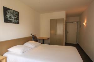Standard Double Room room in St-Janshof Hotel Restaurant
