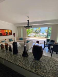 Vista directa al mar con amplia terraza y 3 habitaciones