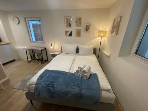 Vorstadtoase - Apartment für 2 Personen mit Smart TV, Parken, eigenen Bad, Netflix - Nähe BER