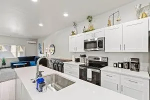 Brand New 2BD 1 5BTH Triplex Unit Near Downtown - Chewelah