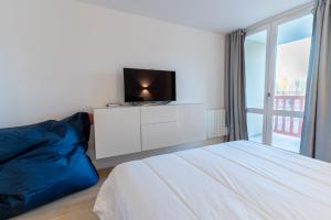 Appartements Paris Plage Vacances - Sublime T2 renove avec piscine tennis parking wifi : photos des chambres