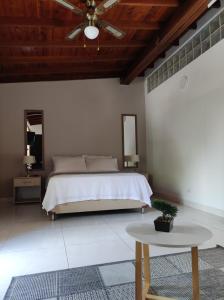 apartamento loft a media cuadra de la estación floresta