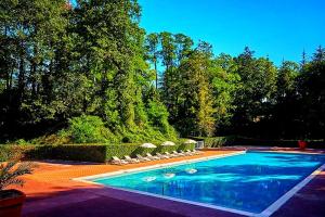 Campings Mobil Home pres de l'entree et de la piscine : photos des chambres