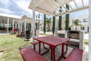 Cómoda Casa c Patio Privado en Aguascalientes