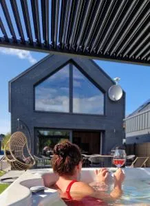 odNova - Holiday home with SPA - 达布基