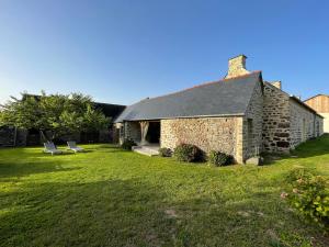 Maisons de vacances Cottage 8 personnes avec Jacuzzi, Presqu'ile de Crozon - Bretagne, Finistere : Maison 4 Chambres