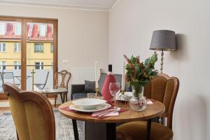 Apartment Na Szancach with Balcony by Renters