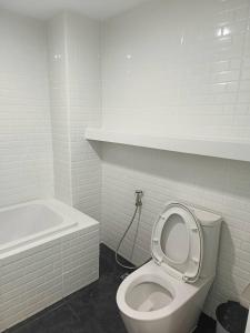 โรงแรมแอเรียเพลส สาทร (AREA Place)