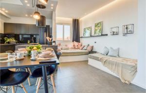 Beautiful Apartment In Trappeto