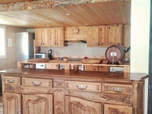 Chalets Chalet Le Monetier-les-Bains, 5 pieces, 18 personnes - FR-1-762-42 : photos des chambres