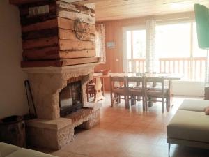 Chalets Chalet Le Monetier-les-Bains, 6 pieces, 8 personnes - FR-1-762-30 : photos des chambres