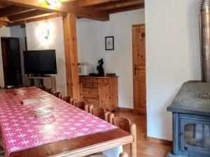 Chalets Chalet Le Monetier-les-Bains, 6 pieces, 17 personnes - FR-1-762-43 : photos des chambres