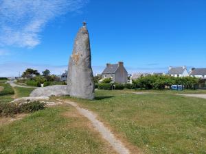 Maisons de vacances Spacious vacation home with sea view in top location, Plouneour-Trez : photos des chambres