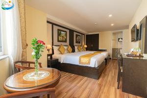 Phòng 4 Người Có Ban Công (Quadruple Room with Balcony)