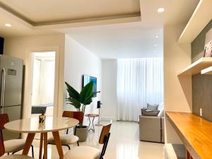 Apartamento moderno Arpoador Posto 8 Melhor localização