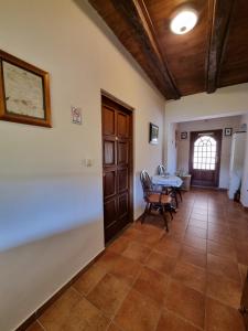 Taverna 1860 Rooms & Apartments