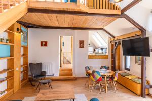 Castelului Residence - Casa Aeon