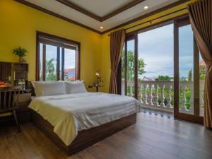 Deluxe có ban công (Deluxe Balcony)