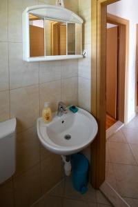 Apartments by the sea Sevid, Trogir - 15404