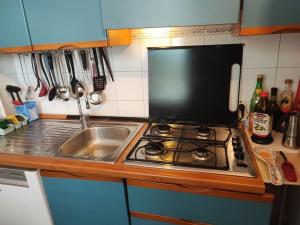 Villino con giardino a 10 minuti a piedi dal mare e vicino a Roma