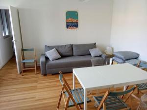 Appartements Charmant logement pres du centre ville : photos des chambres