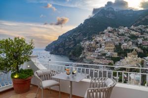 Via Cristoforo Colombo 56, 84017, Positano, Salerno, Italy.