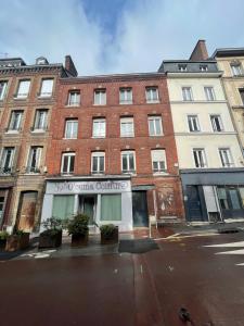 Appartements Superbe T1 atypique - 007 : Studio