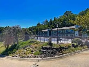 Quality Inn Clinton North - Clinton