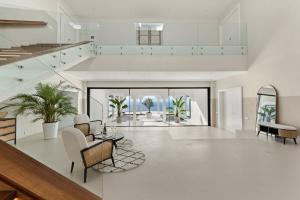 KARAT Villa Presidencial