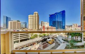 Strip View Balcony Suites - No Resort Fee !