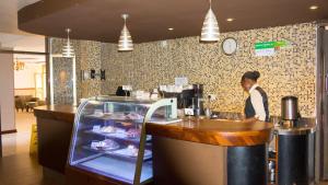 VICTORIA COMFORT INN