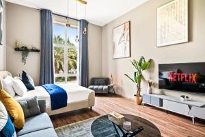 Luxury apartment at Discovery