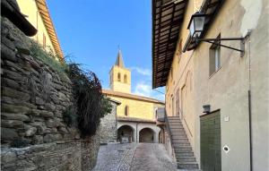 2 Bedroom Nice Apartment In Castel Ritaldi