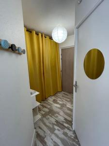 Appartements Brest Saint-Marc : appart T1 bis bien situe wifi : photos des chambres