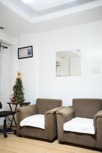 The Greens Home & Garden - ENTIRE 3RD FLOOR