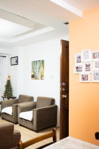 The Greens Home & Garden - ENTIRE 3RD FLOOR