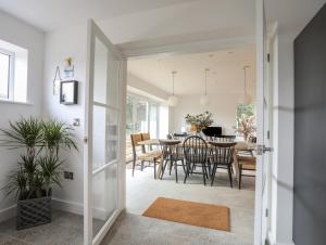 Ysgol Fawr Big School