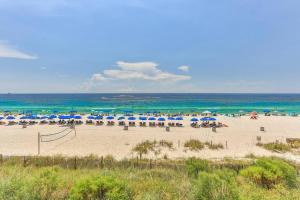 Beachfront Studio #212 at Majestic