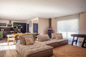 Jolie villa au calme avec piscine