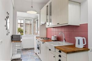 Downtown Jungle Vibes