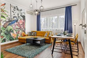 Downtown Jungle Vibes