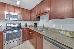 Gulfview Condo #1809 at Laketown Wharf