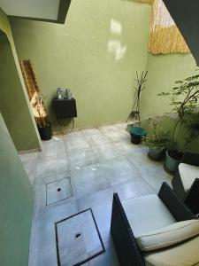 En-Suite Bedroom and Garage in Porto City Center