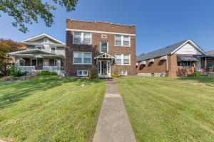 Bright St Louis Abode 5 Mi to Forest Park!