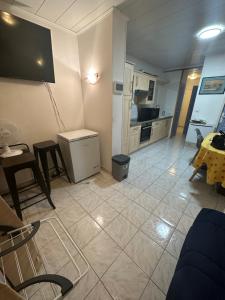 A LA SEMAINE OU AU JOUR Location studio meublé 30m²