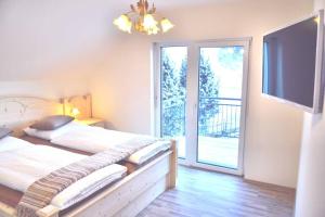 quiet and central Luxury Villa "JUWEL" with Sauna, at Ski slope!