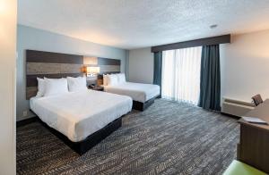 Queen Room with Two Queen Beds room in Best Western Plus Wausau Tower Inn
