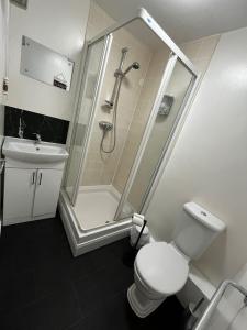 Four-Bedroom House room in The Sawmills