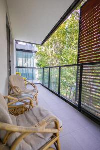 ClickTheFlat Artistic Estate Apartment