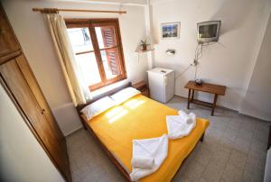 To Gefyraki Rooms Ikaria Greece